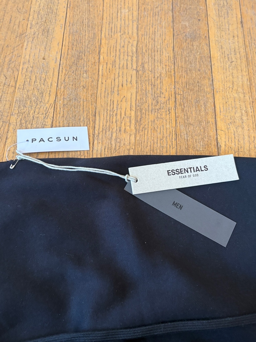 Essentials Sweatpants - Picture 6 of 7
